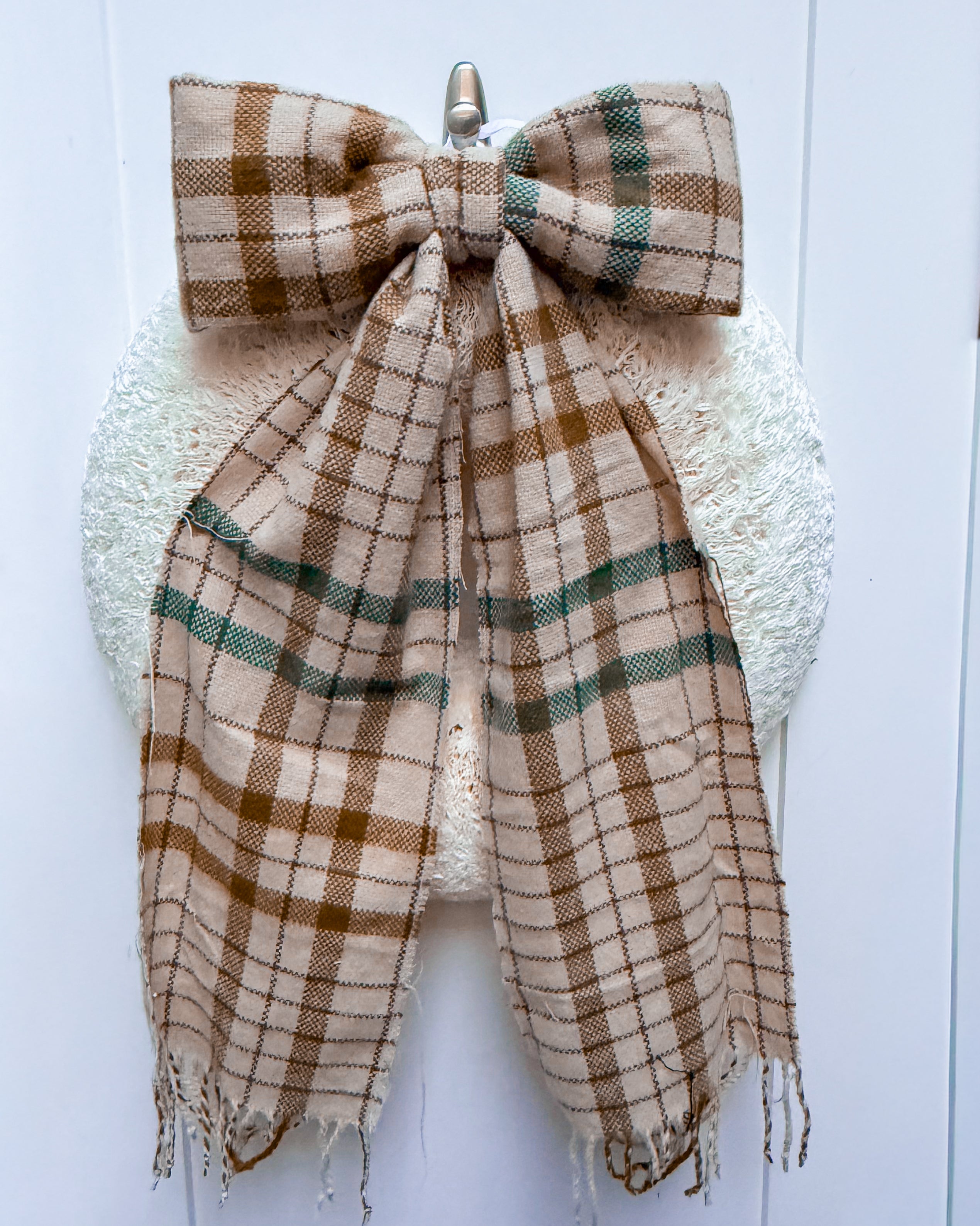 Evergreen Winter Blanket Bow